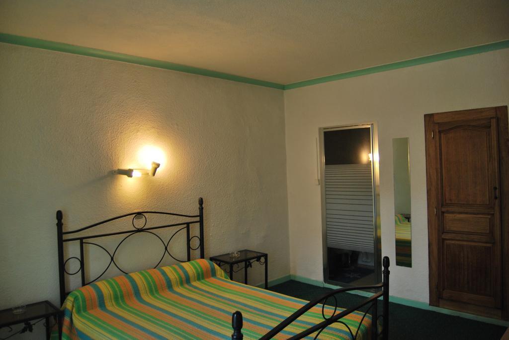 Le Revelois Restaurant Hotel Beziers Exterior photo