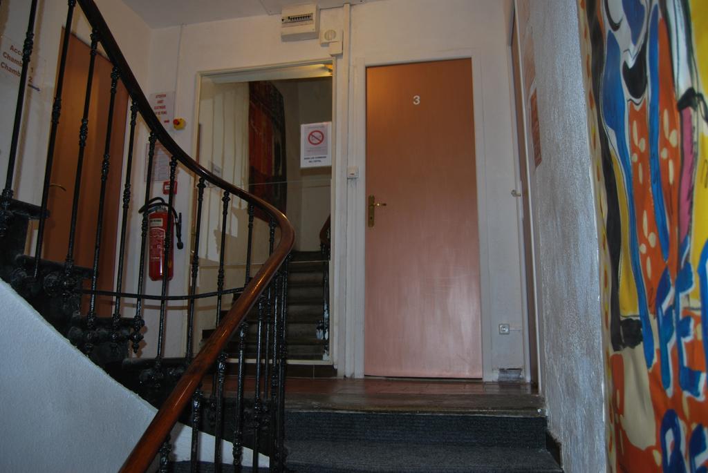 Le Revelois Restaurant Hotel Beziers Exterior photo